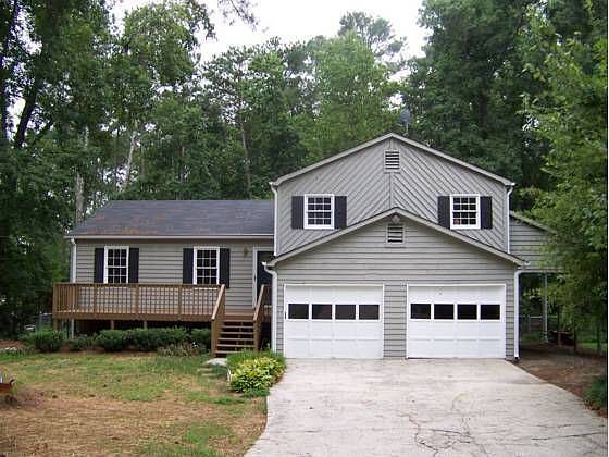 1st image of 121 Dials Dr