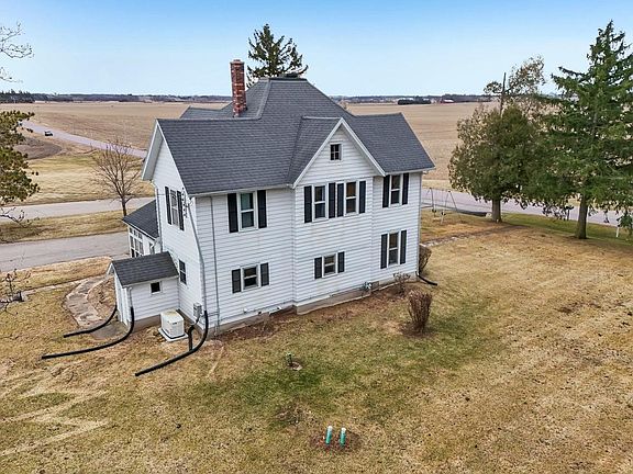 3rd image of W7900-W7902 Meek Road