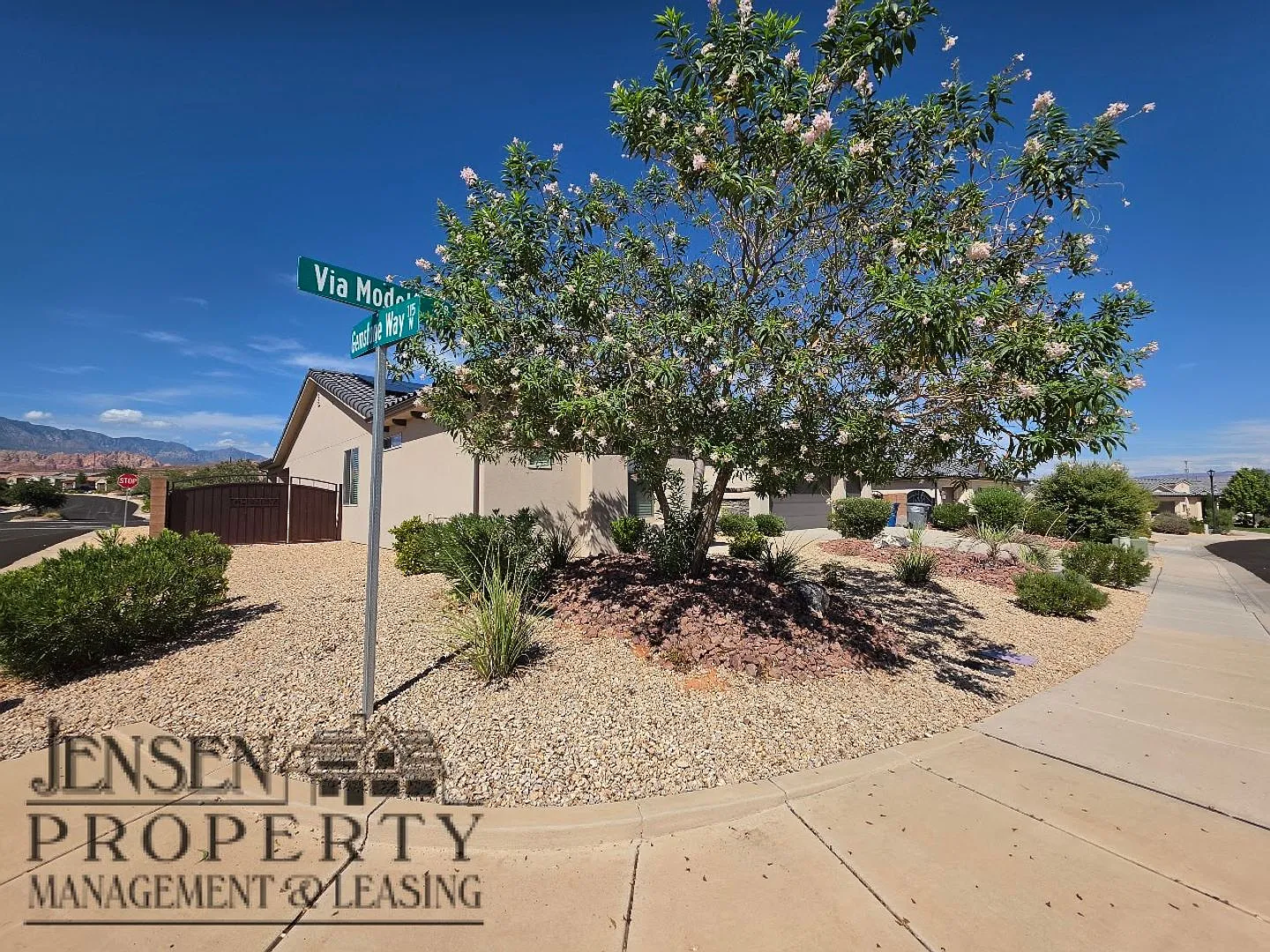 Beautiful Furnished 4 Bedroom home in Brio — Photo 2
