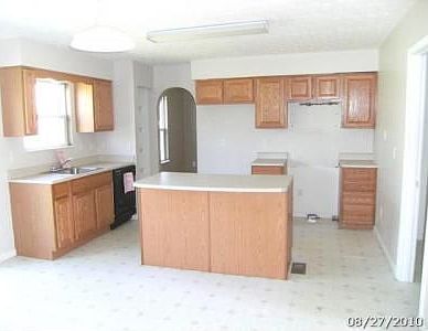 5th image of 268 Pinecrest Dr