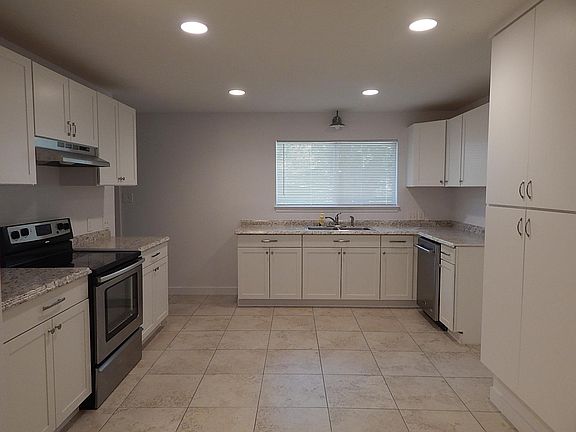 5th image of 1510 Gordon St