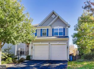 3585 Eagle Ridge Dr, Woodbridge, VA 22191