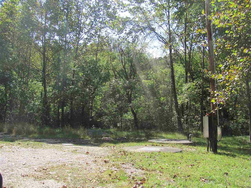 1st image of Caroline Ave