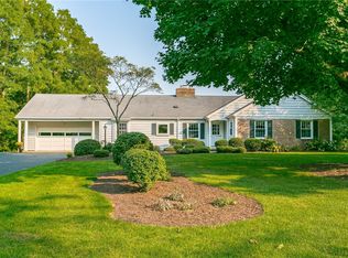 3 Van Cortland Dr, Pittsford, NY 14534