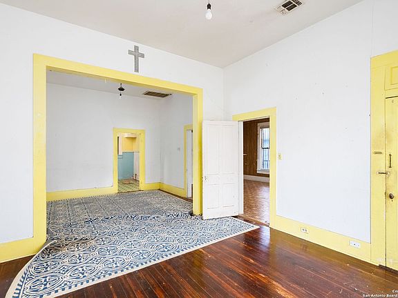 5th image of 119 FURNISH AVE