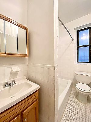 5th image of 3470 Cannon Pl APT J1