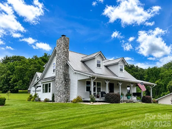 73 Rivercrest Ct, Canton, NC 28716
