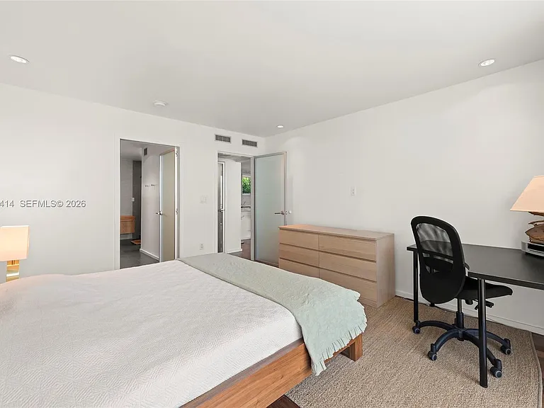 1601 West Ave #202 — Photo 15