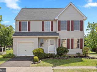1052 Freedom Ct, Quakertown, PA 18951