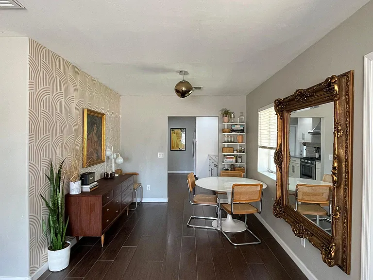 1501 W Catalina Dr — Photo 9
