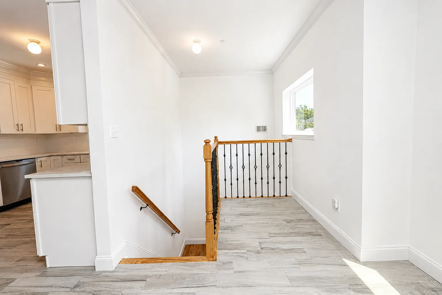 3 bed, 1200 sqft, $2,850 — Photo 3