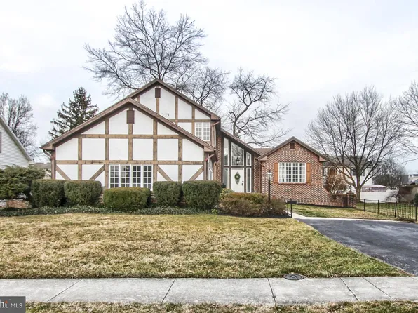 483 E Elmwood Ave, Mechanicsburg, PA 17055