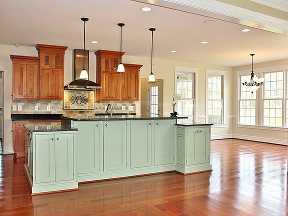 5th image of 11004 Waterstone Pl