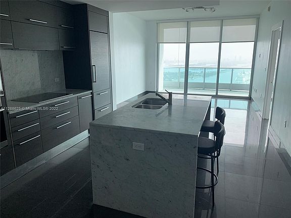 4th image of 900 Biscayne Blvd APT 4304