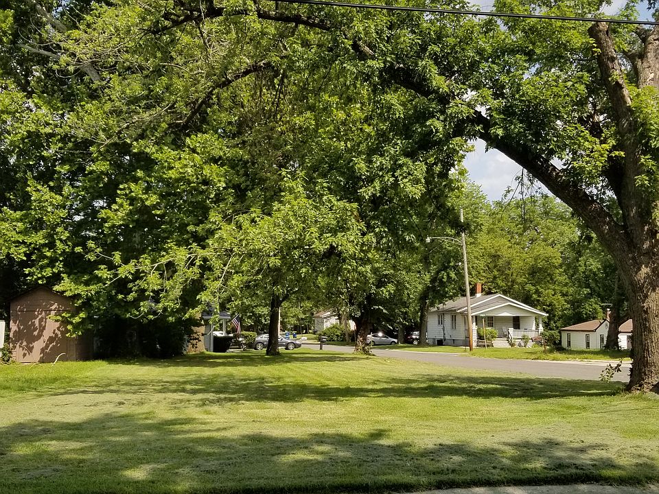 2nd image of 1105 Illinois Ave
