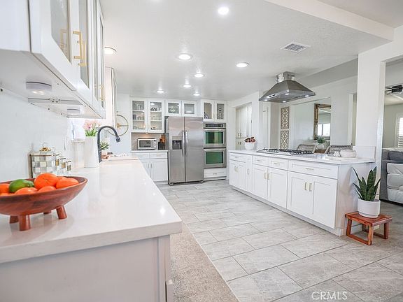 5th image of 16465 Holcomb Way