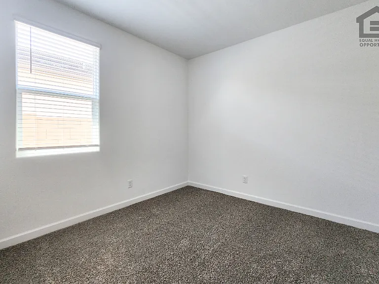 40110 W Shaver Dr — Photo 9