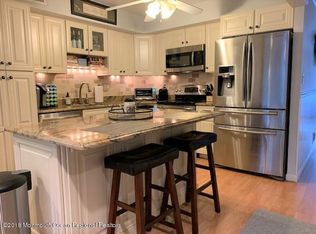 621 Randall Way, Aberdeen, NJ 07747