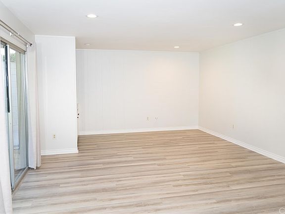 5th image of 17236 Escalon Dr