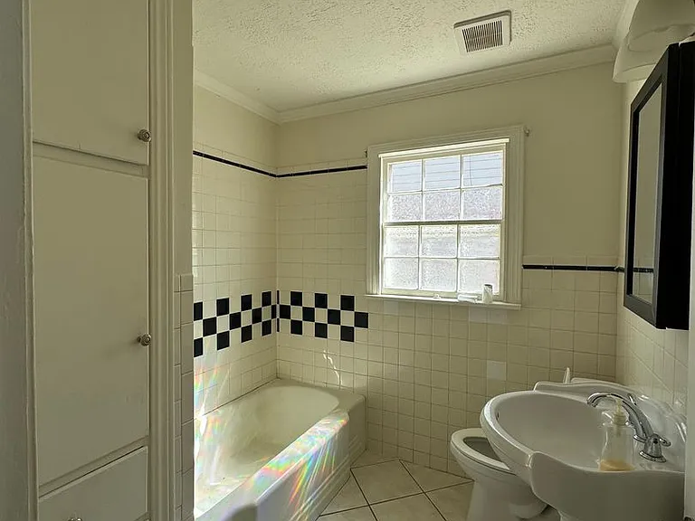 3403 Moss Ln — Photo 11