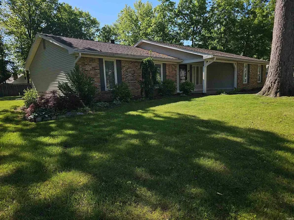 10704 Longwood Dr, Fort Wayne, IN 46845