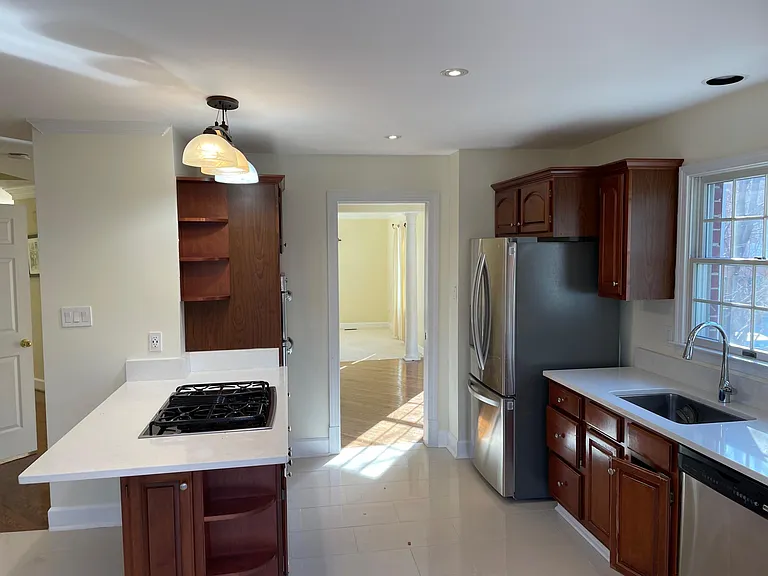 8118 Madrillon Ct — Photo 3