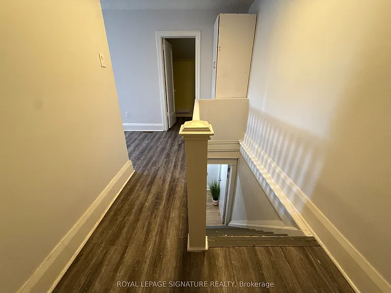 81 Coulter Ave — Photo 6