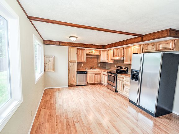 5th image of 11208 NE 90th St