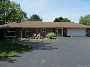 7072 Bear Ridge Rd, North Tonawanda, NY 14120