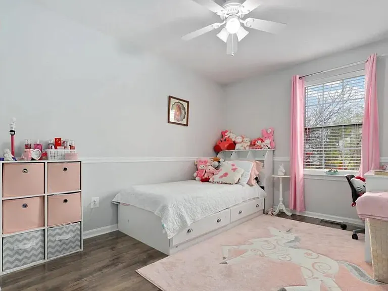 813 Jubal Way — Photo 15
