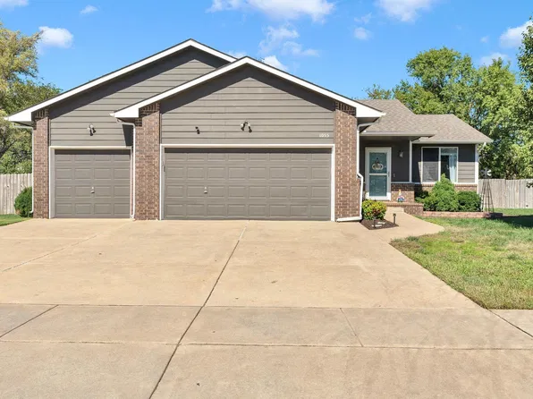 1055 E Splitwood Way Ct, Derby, KS 67037