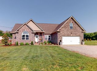 4230 Pyles Rd, Chapel Hill, TN 37034