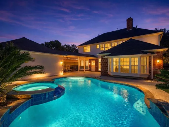 4822 Hillswick Dr, Sugar Land, TX 77479