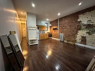 Rented by Lang Realty LLC