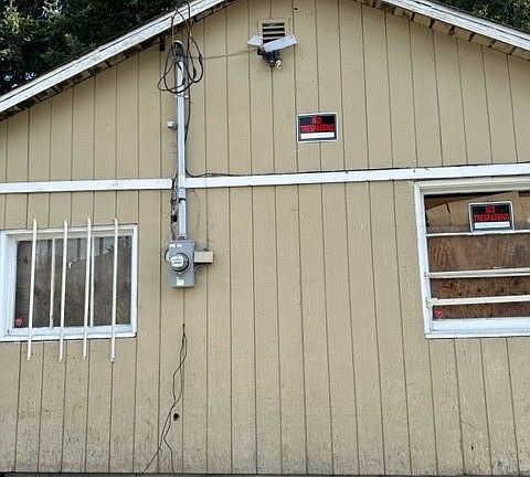 4th image of 3401 132nd Street SW