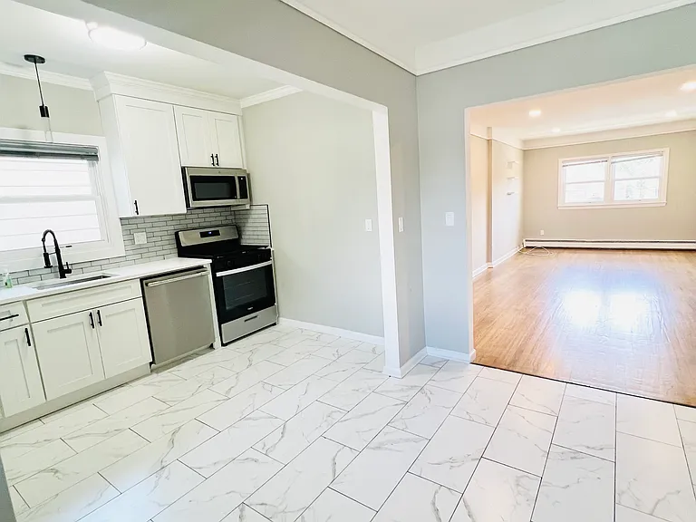 426 Miltonia St #2 — Photo 11