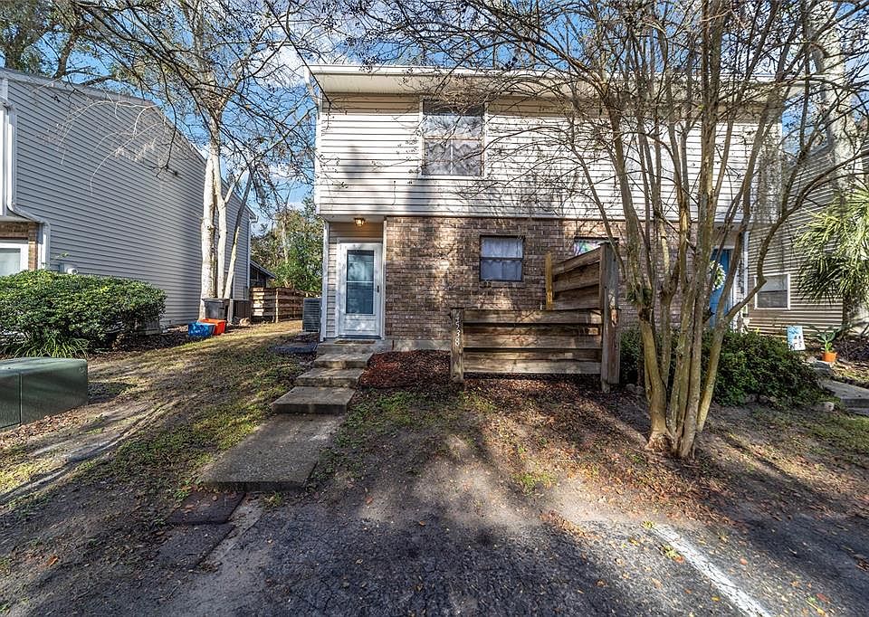 1st image of 4538 SW 44th Ln