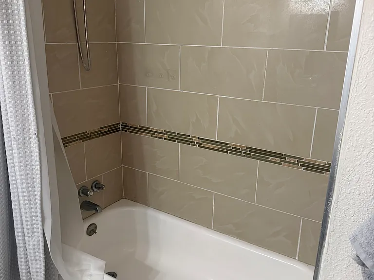 2672 Kingston Ct — Photo 21