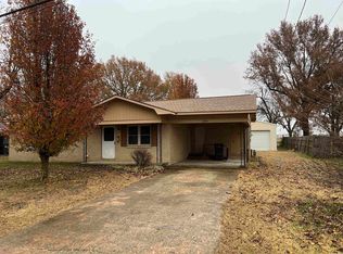 1001 Circle Dr, Walnut Ridge, AR 72476