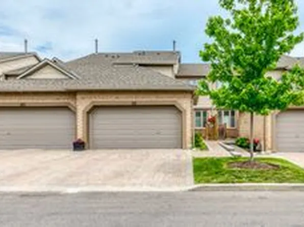 1725 The Chase, Mississauga, ON L5M 4N3