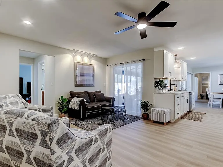 2652 Concorde Ct — Photo 11