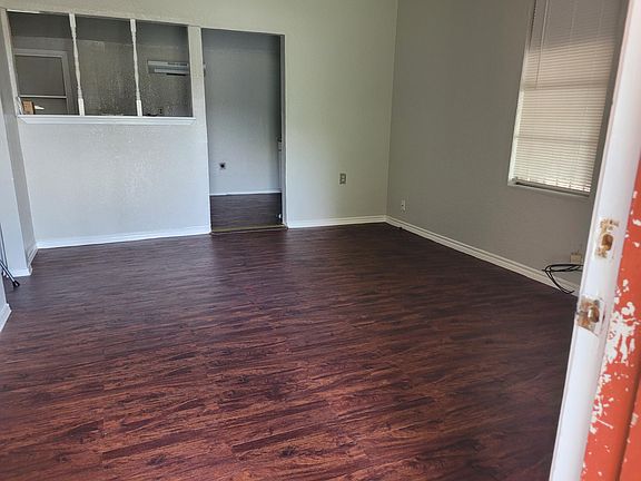2nd image of 4 Hortencia Blvd #A