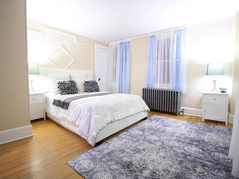 36 Liberty St #2W — Photo 1