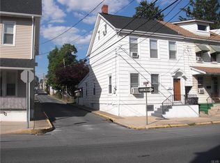 725 2nd St, Catasauqua, PA 18032