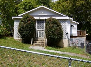 60 Orchard Ave, Rossville, GA 30741