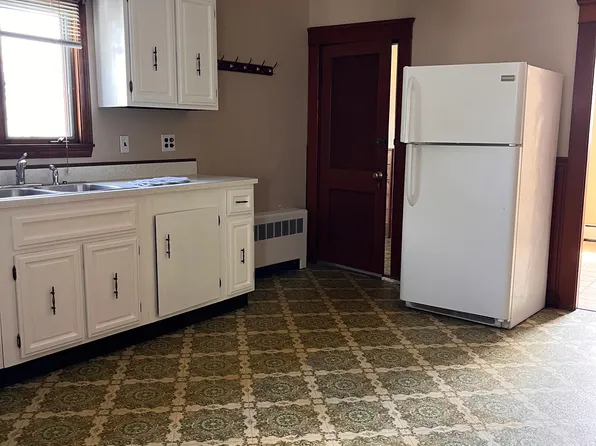 (undisclosed Address), Bellingham, MA 02019