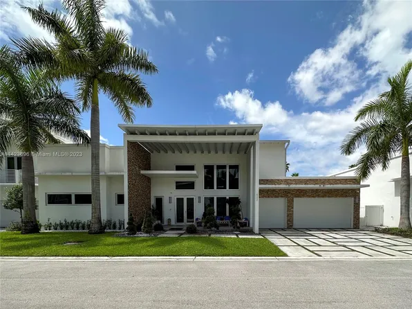 8222 NW 33rd Ter, Doral, FL 33122