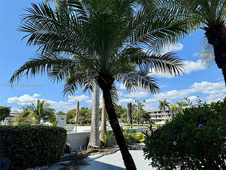 467 Golden Isles Dr #310 — Photo 12