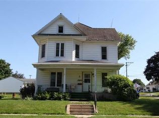 608 Park St, Reinbeck, IA 50669