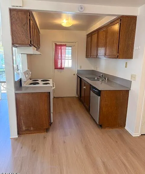 2636 Tiller Ave — Photo 3